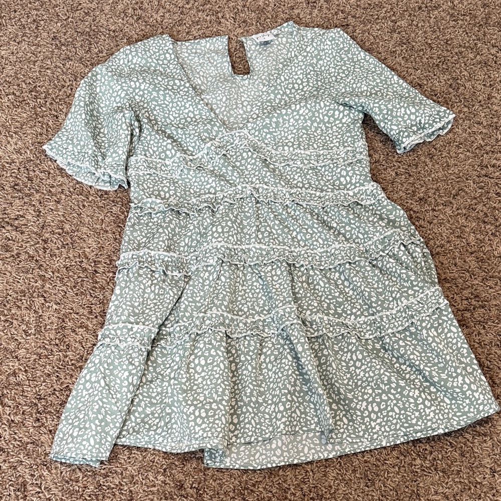 Elegant Women's Green Patterned Dress